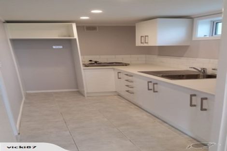 Photo of property in 1/32 Seaview Road, Glenfield, Auckland, 0629