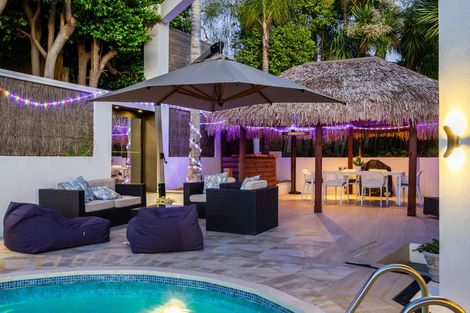 Photo of property in 3 Holyoake Place, Chatswood, Auckland, 0626