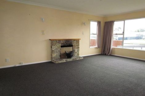 Photo of property in 11 Heather Street, Levin, 5510