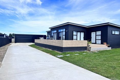 Photo of property in 37 Solway Crescent, Solway, Masterton, 5810
