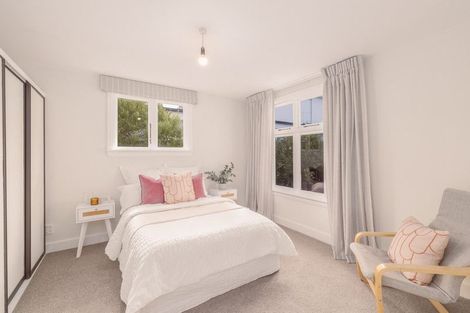 Photo of property in 44 Celia Street, Redcliffs, Christchurch, 8081