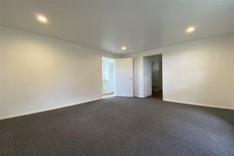Photo of property in 165 Waimumu Road, Massey, Auckland, 0614