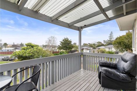 Photo of property in 14 Waari Avenue, Sunnyvale, Auckland, 0612