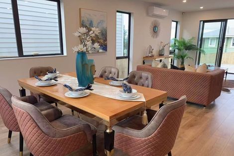 Photo of property in 142a Luckens Road, West Harbour, Auckland, 0618