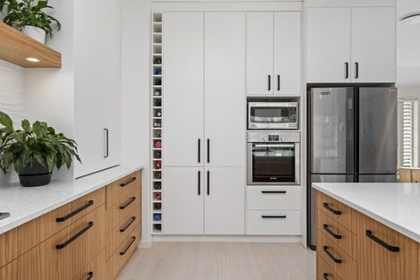 Photo of property in 7 Norfolk Drive, Cambridge, 3434