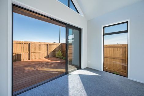 Photo of property in 2 Hill Tops Way, Stoke, Nelson, 7011