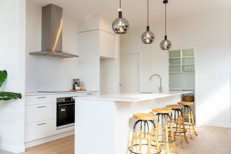 Photo of property in 43 Hinaki Street, Poike, Tauranga, 3112