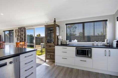 Photo of property in 36 Park Road, Katikati, 3129