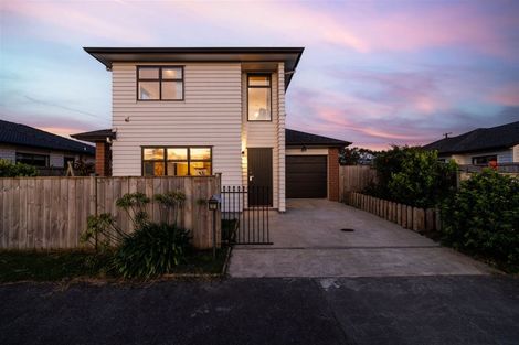 Photo of property in 21 Sapwood Crescent, Takanini, 2110