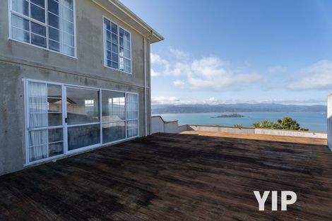 Photo of property in 4a Sunhaven Drive, Newlands, Wellington, 6037