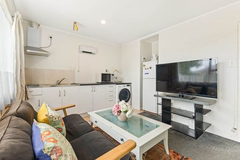 Photo of property in 1 Blanche Way, Half Moon Bay, Auckland, 2012