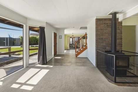 Photo of property in 26 Tawavale Street, Pukehangi, Rotorua, 3015