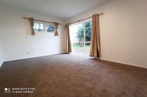 Photo of property in 12 Colwill Road, Massey, Auckland, 0614