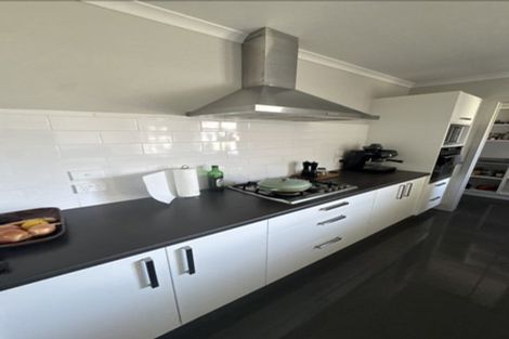 Photo of property in 28 Chalgrove Road, Huntington, Hamilton, 3210