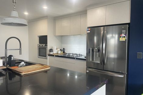 Photo of property in 10 Hopuni Way, Takanini, 2112