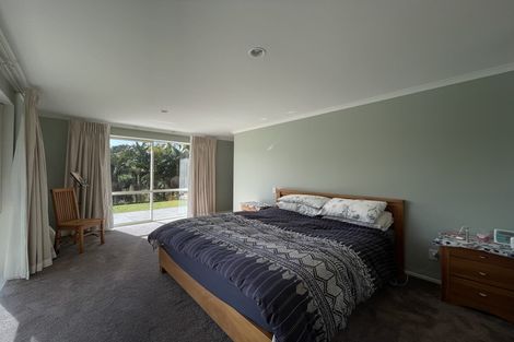 Photo of property in 12 Oakford Park Crescent, Greenhithe, Auckland, 0632