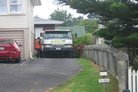 Photo of property in 1/44 Peach Road, Glenfield, Auckland, 0629