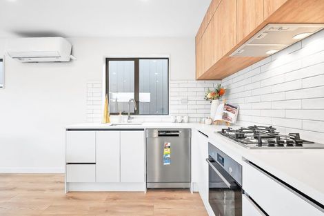 Photo of property in 10d Starling Place, Ranui, Auckland, 0612