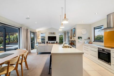 Photo of property in 6 Evening Star Road, Arthurs Point, Queenstown, 9371