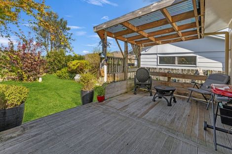 Photo of property in 3 Augustus Earle Place, Pukehangi, Rotorua, 3015