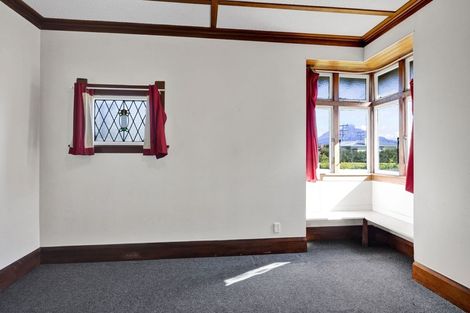 Photo of property in 30 Cloten Road, Stratford, 4332