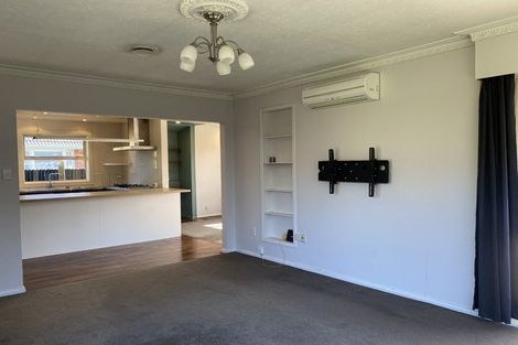 Photo of property in 57 Liverton Crescent, Bishopdale, Christchurch, 8053