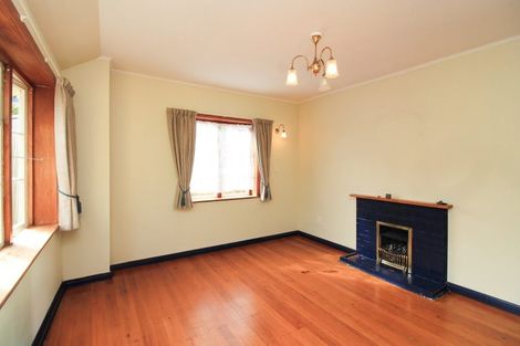 Photo of property in 7 Kaihuia Terrace, Northland, Wellington, 6012