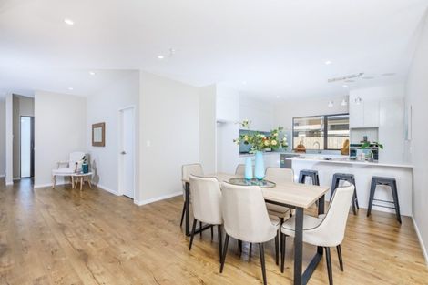 Photo of property in 4 Konoba Avenue, Kumeu, 0810