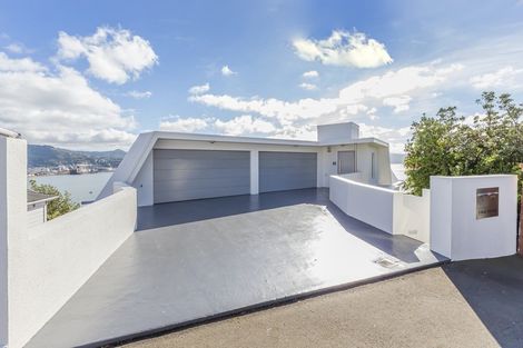 Photo of property in 11u2- Maida Vale Road, Roseneath, Wellington, 6011