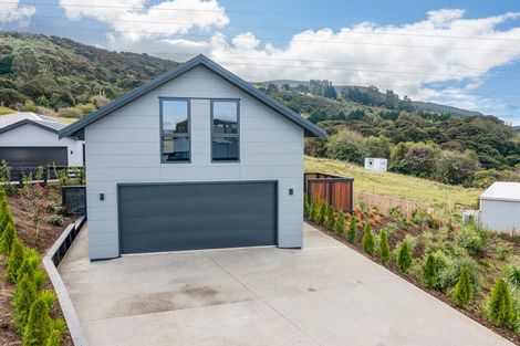 Photo of property in 22 Tapley Close, Halfway Bush, Dunedin, 9010