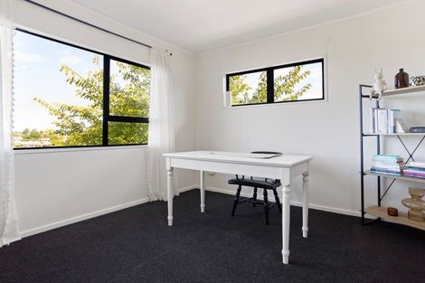 Photo of property in 5 Stirling Place, Dinsdale, Hamilton, 3204