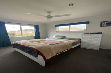 Photo of property in 40 Baverstock Road, Flat Bush, Auckland, 2016