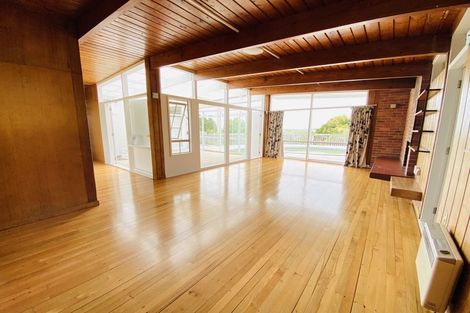Photo of property in 156 Bleakhouse Road, Mellons Bay, Auckland, 2014