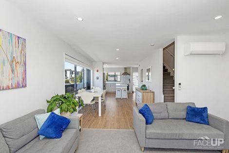 Photo of property in 32 Memorial Park Lane, Hobsonville, Auckland, 0618