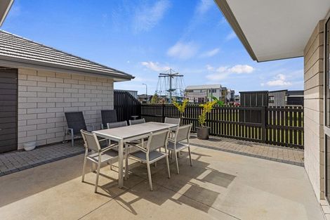 Photo of property in 3 Crest Way, Papamoa, 3118