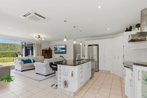Photo of property in 1 Bahamas Key, Papamoa Beach, Papamoa, 3118