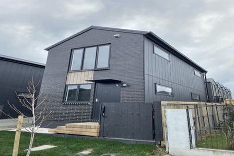 Photo of property in 1/63 Taikata Road, Te Atatu Peninsula, Auckland, 0610