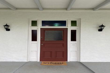 Photo of property in 27 Islington Avenue, New Lynn, Auckland, 0600