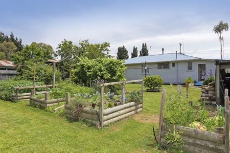 Photo of property in 6 Guy Street, Waipawa, 4210