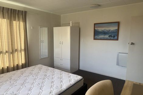 Photo of property in 389 Yaldhurst Road, Russley, Christchurch, 8042