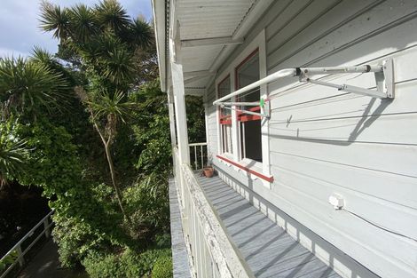 Photo of property in 171 Glenmore Street, Kelburn, Wellington, 6012