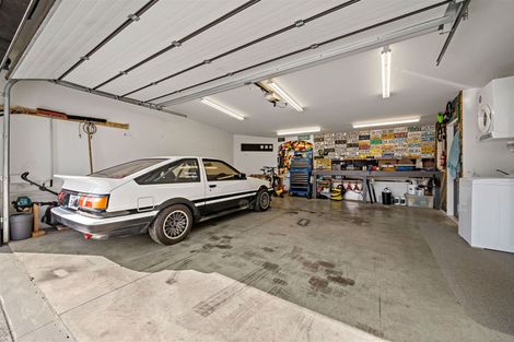 Photo of property in 12b Chapman Road, Te Atatu Peninsula, Auckland, 0610