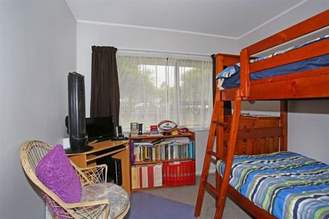 Photo of property in 1/288 Queen Street, Pukekohe, 2120