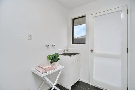 Photo of property in 2 Flaxwood Lane, Waltham, Christchurch, 8023