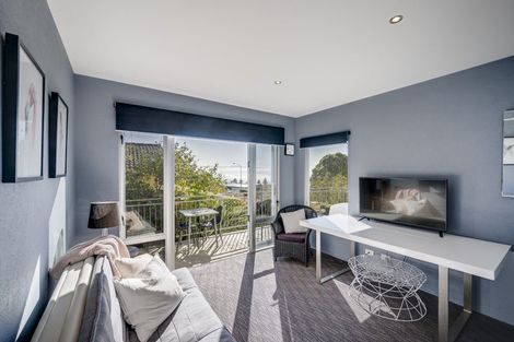 Photo of property in 14a George Street, Hospital Hill, Napier, 4110