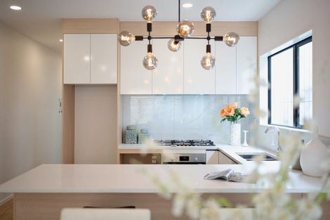 Photo of property in 3a Frontier Lane, Flat Bush, Auckland, 2019