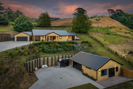 Photo of property in 4 Te Roera Drive, Taradale, Napier, 4112