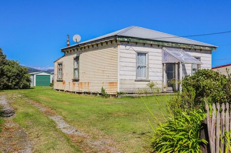 Photo of property in 23 Doyle Street, Blaketown, Greymouth, 7805