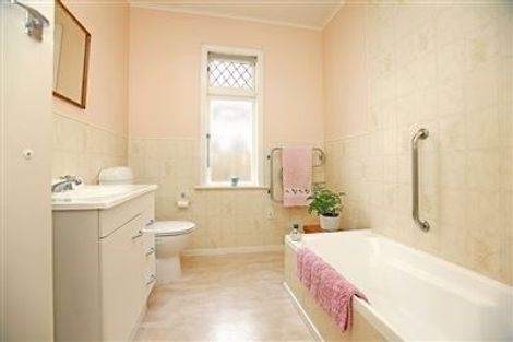 Photo of property in 38 Kauri Street, Miramar, Wellington, 6022