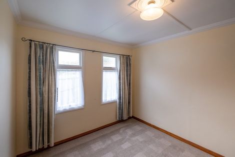 Photo of property in 19 Page Street, Stratford, 4332